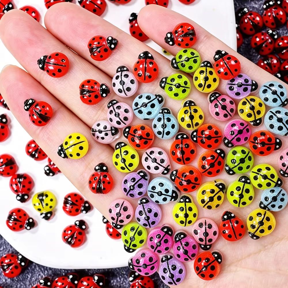 Art Craft Ladybug - 50 Stück Niedliche Gemischte Marienkäfer-Nagelcharms, Süße